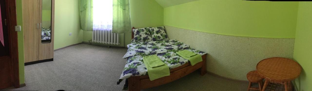 У Ондраша Apartment Yasinia Bagian luar foto