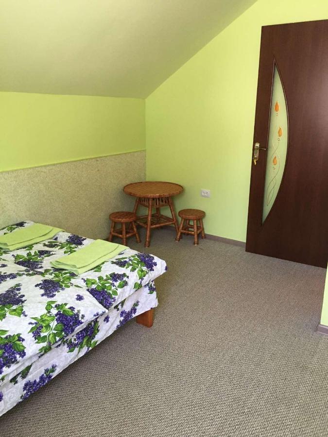 У Ондраша Apartment Yasinia Bagian luar foto
