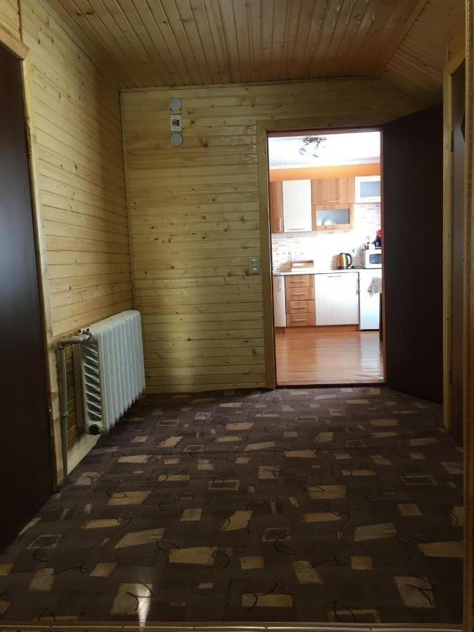 У Ондраша Apartment Yasinia Bagian luar foto